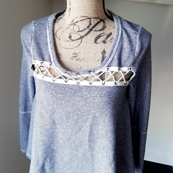 FREE PEOPLE STRIPED TOP - Picture 2 of 8